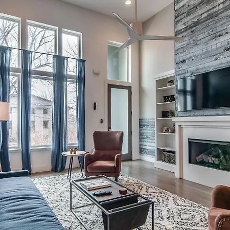 The West End Wonder By Stay Local Nashville